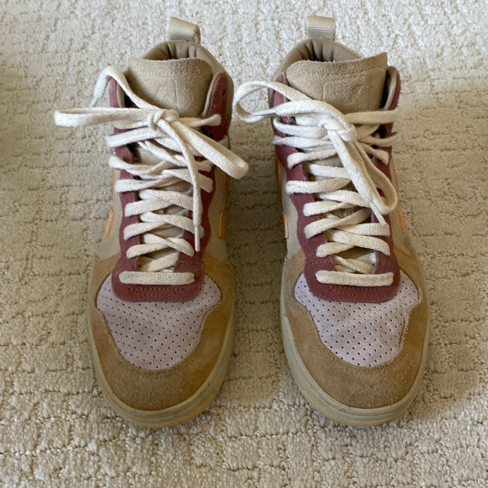 Veja sneakers